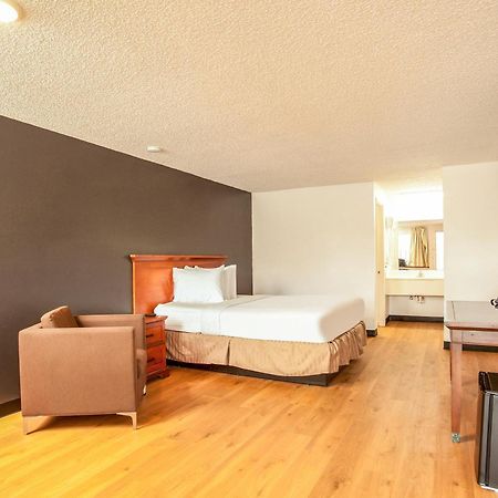 Oyo Hotel Centralia Buitenkant foto