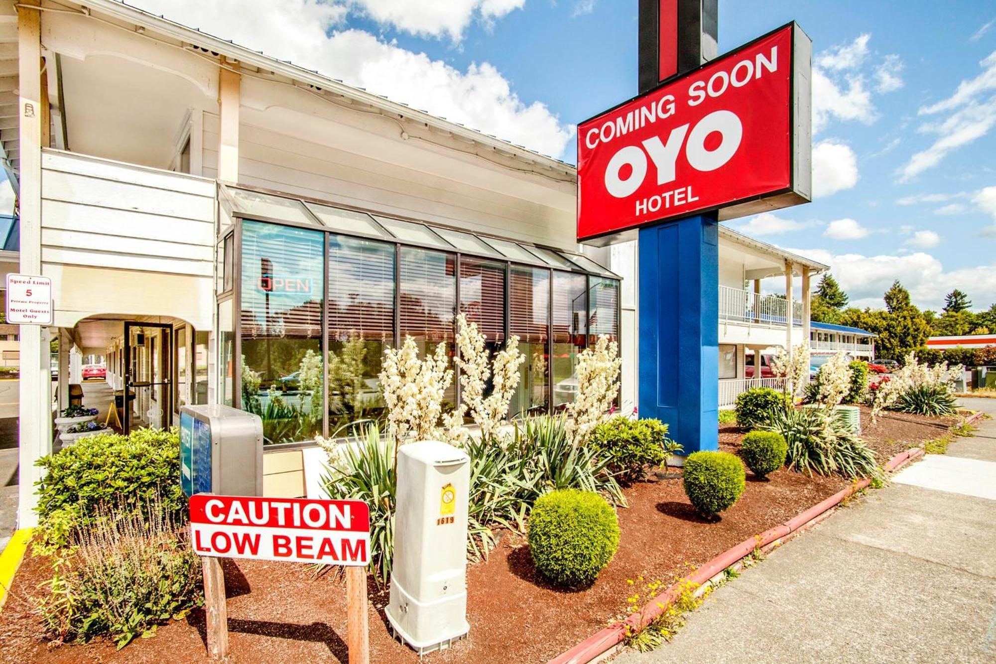 Oyo Hotel Centralia Buitenkant foto